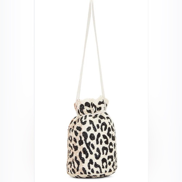 Hand Beaded Bag in Leopard
Ganni bag pouch crossbody sequins - Picture 1 of 10